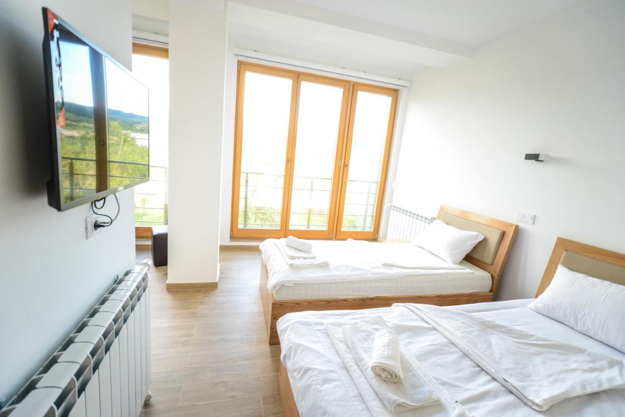 Papa Apartments Berovo Buitenkant foto
